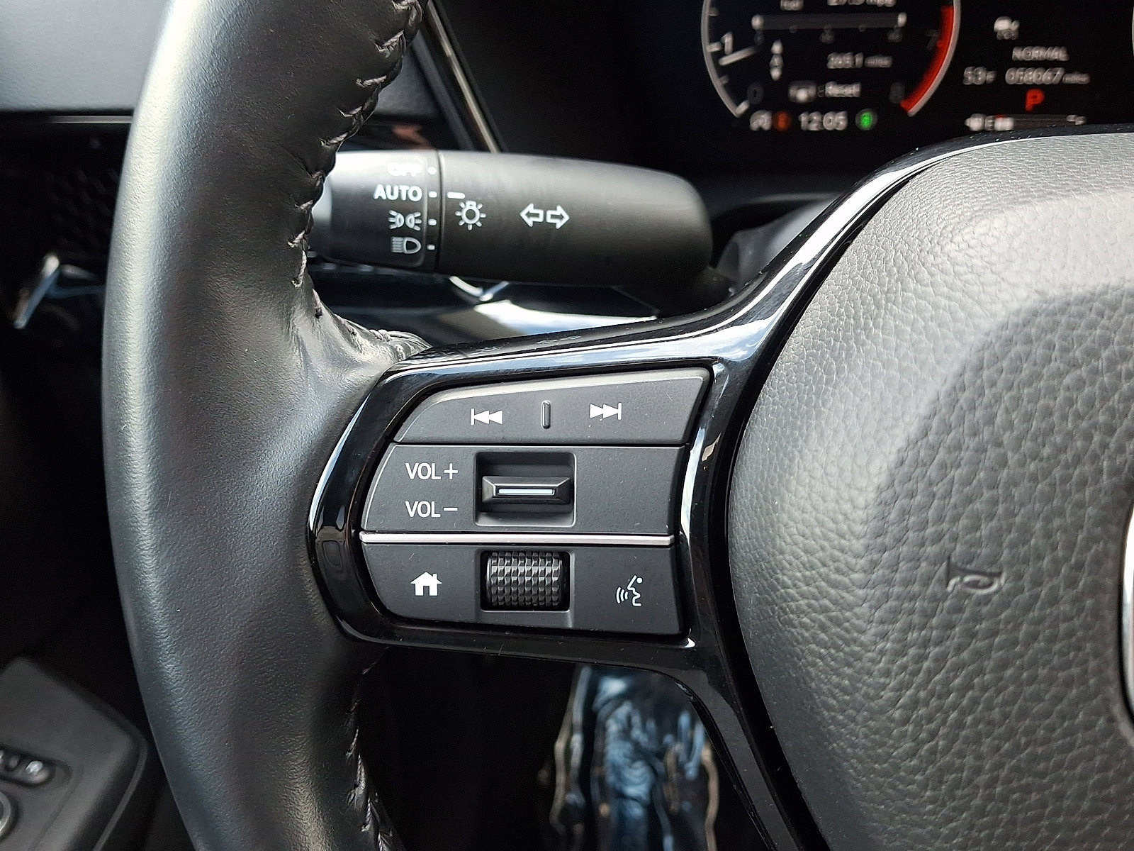 Used 2023 Honda CR-V EX-L image 22