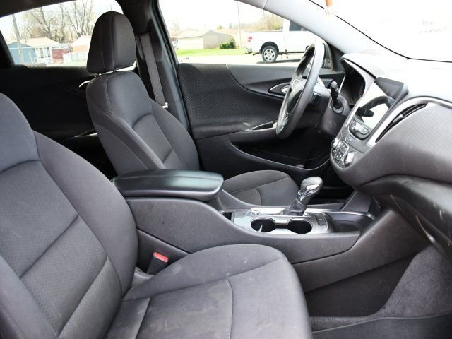 Used 2023 Chevrolet Malibu LT image 22