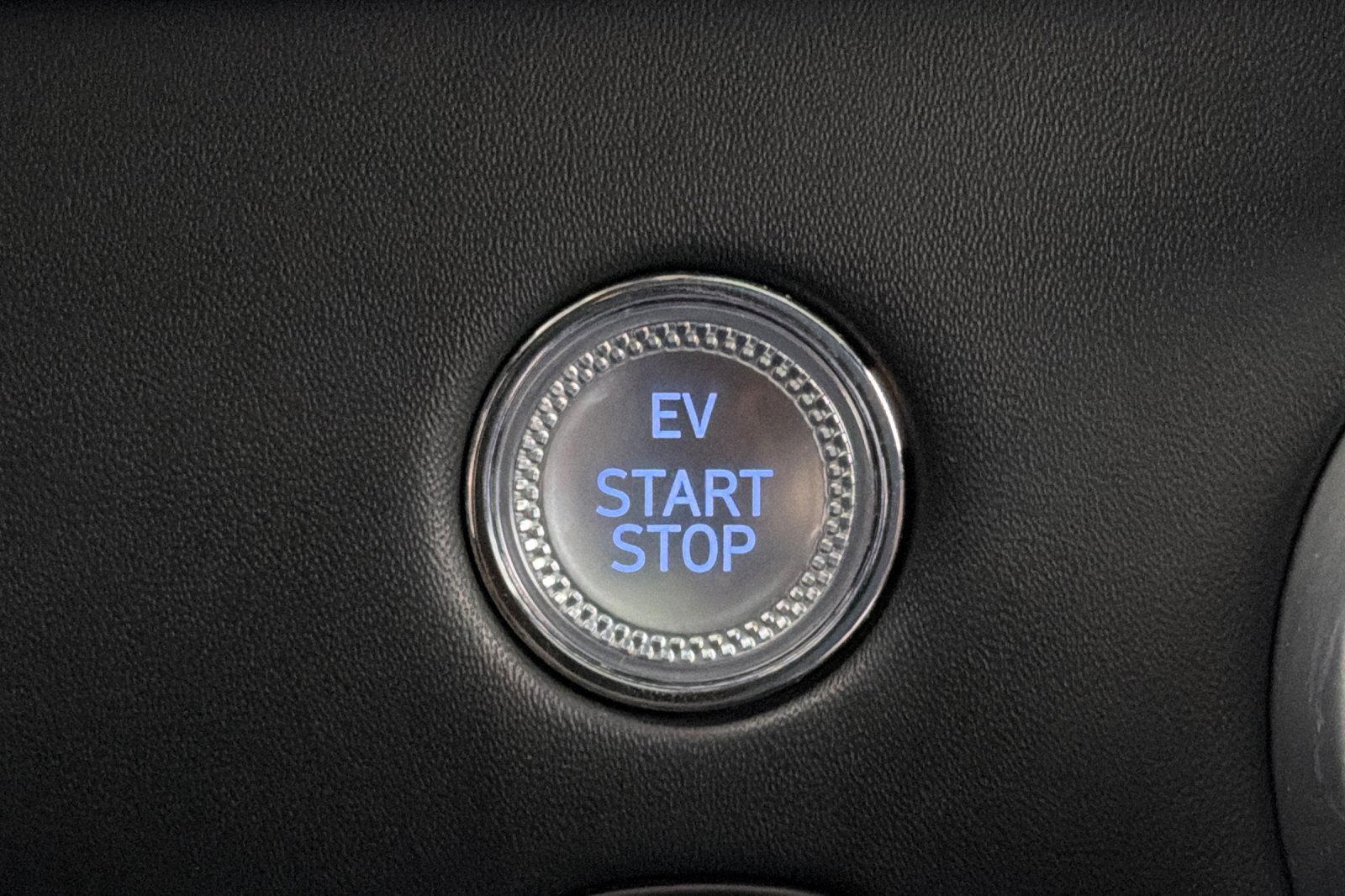 Used 2023 Genesis GV60 Performance AWD/4WD image 28
