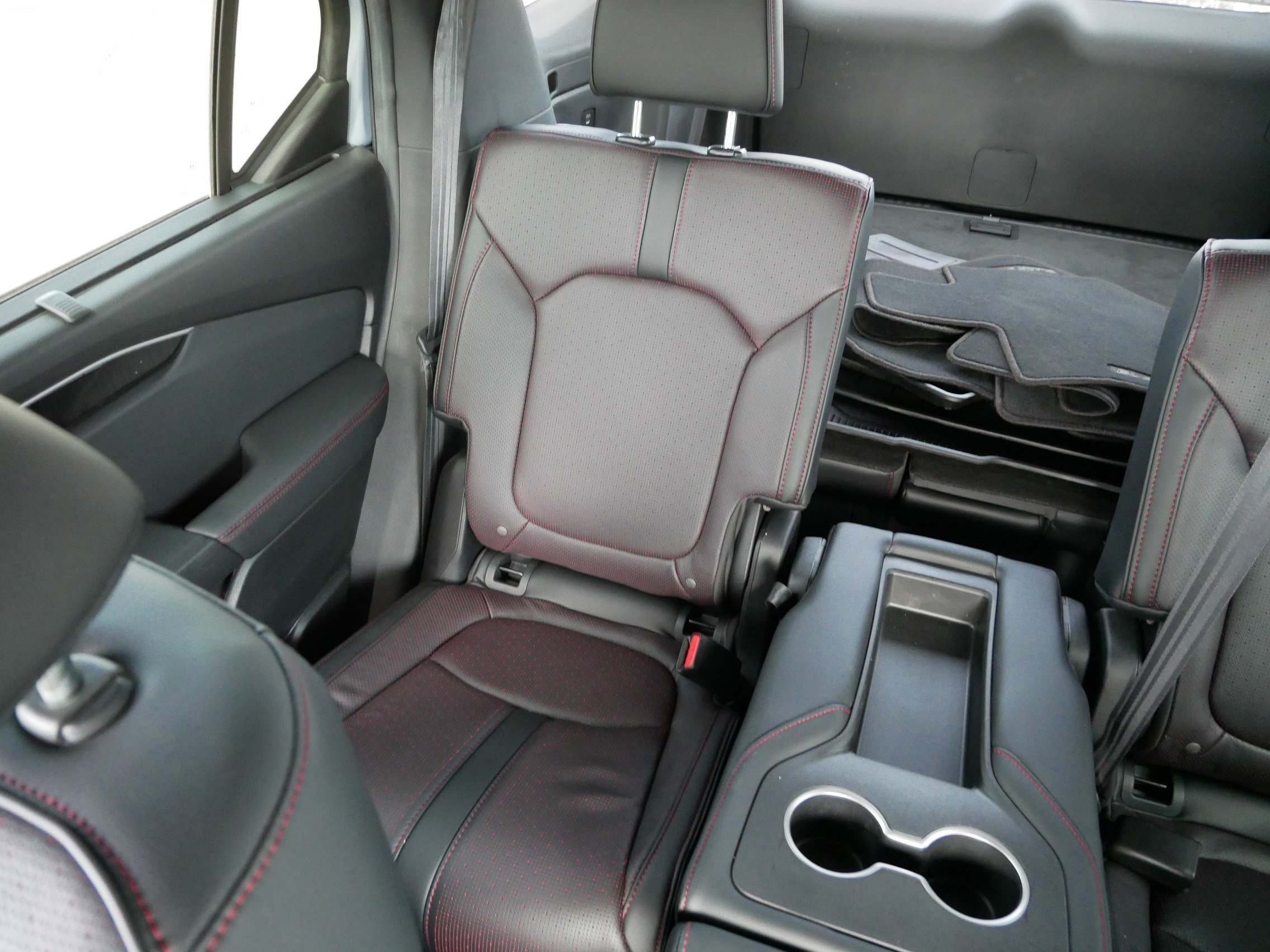 Certified 2025 Honda Pilot Black Edition image 12