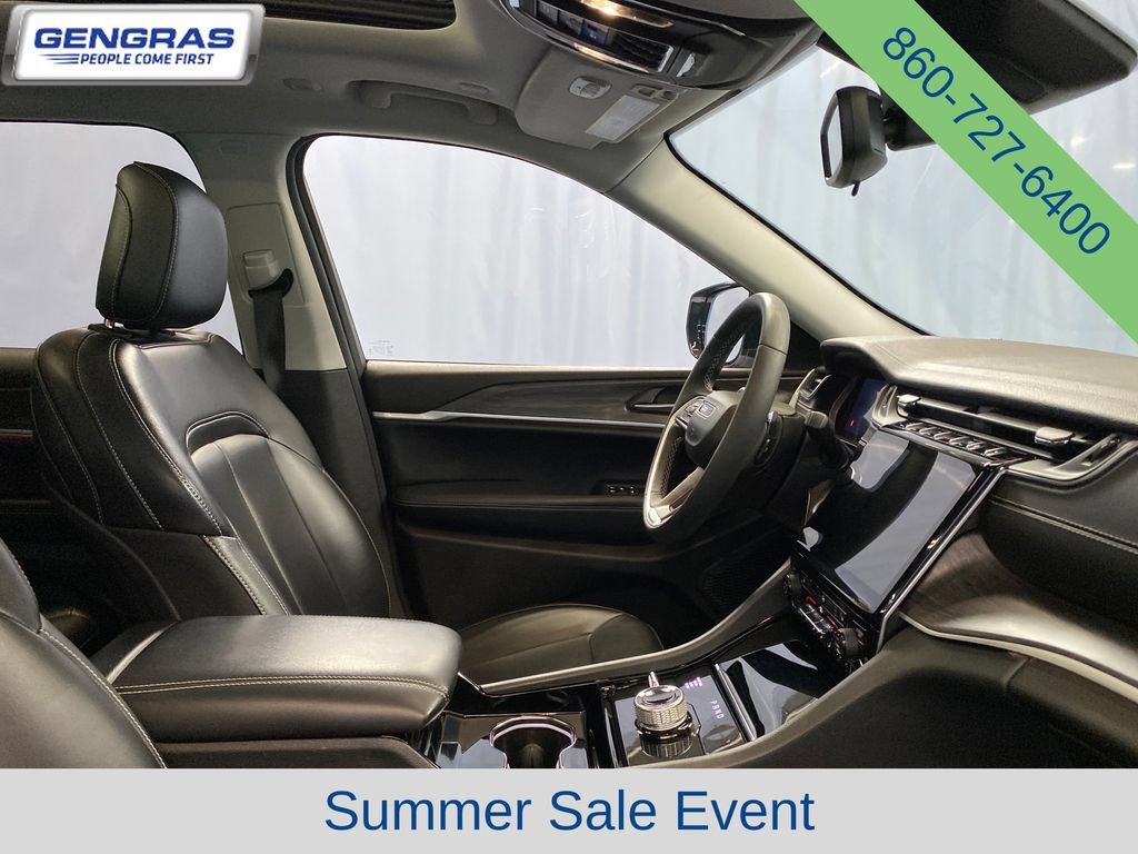 Used 2023 Jeep Grand Cherokee L Limited AWD/4WD image 44