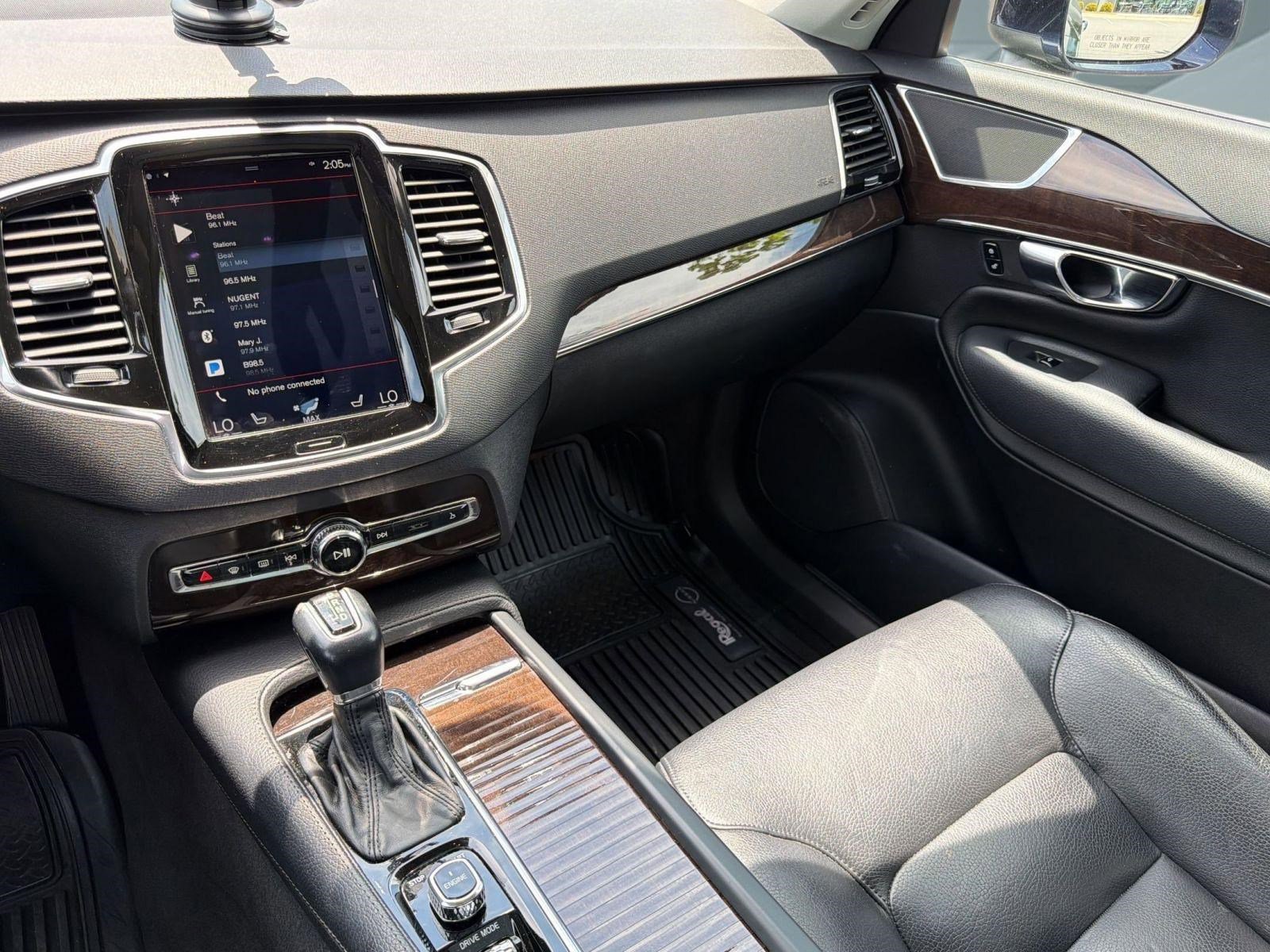 Used 2017 Volvo XC90 T5 Momentum w/ Vision Package FWD image 26