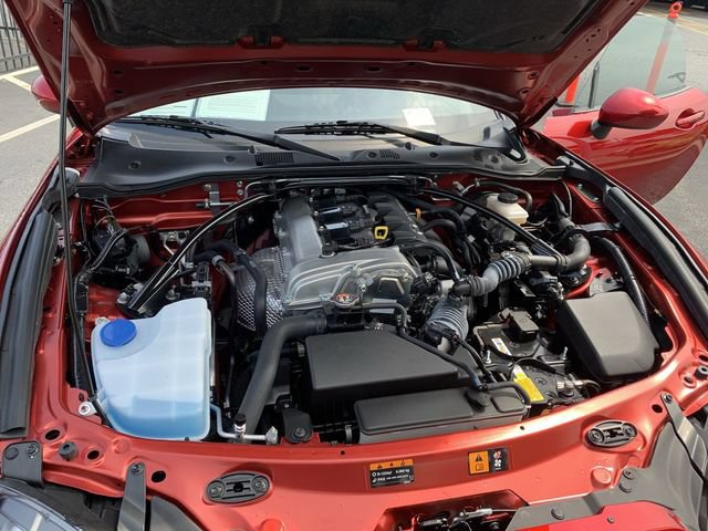 Used 2024 MAZDA MX-5 Miata Grand Touring RWD image 13