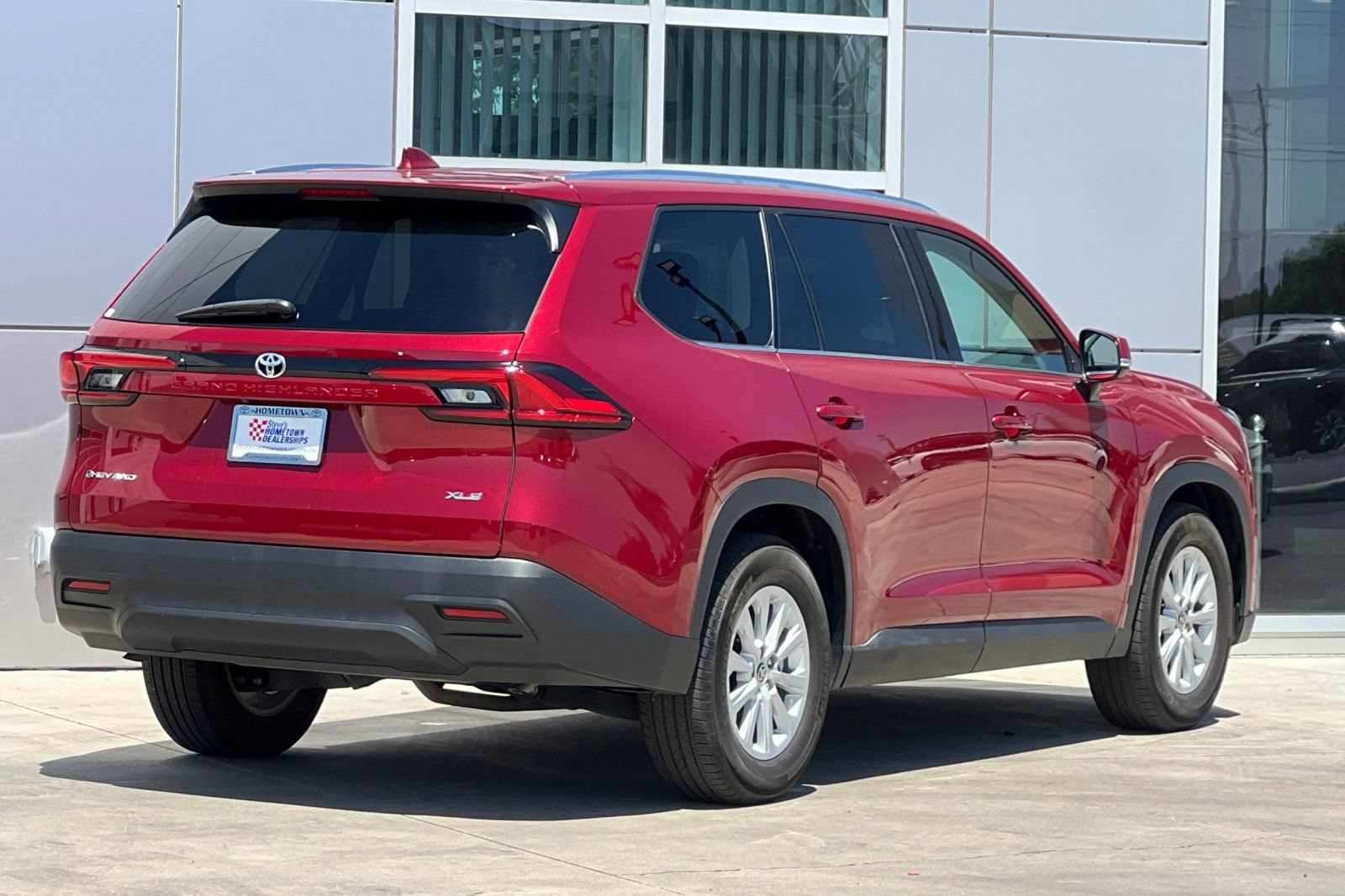 Certified 2024 Toyota Grand Highlander AWD Hybrid image 4