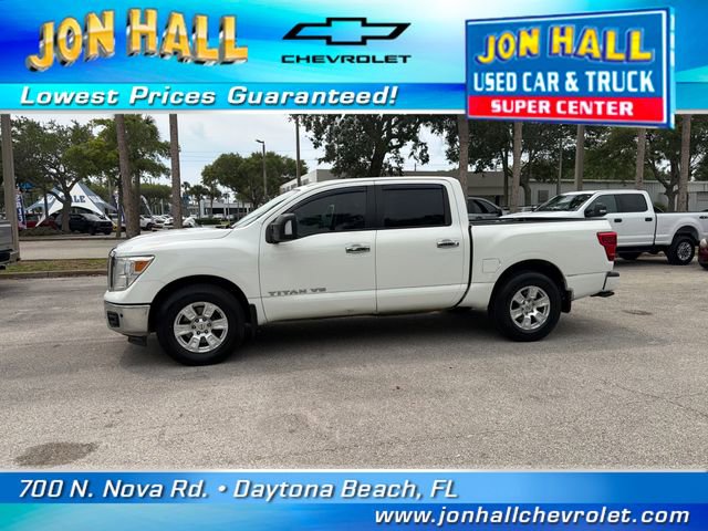 Used 2018 Nissan Titan SV w/ SV Convenience Package RWD image 4