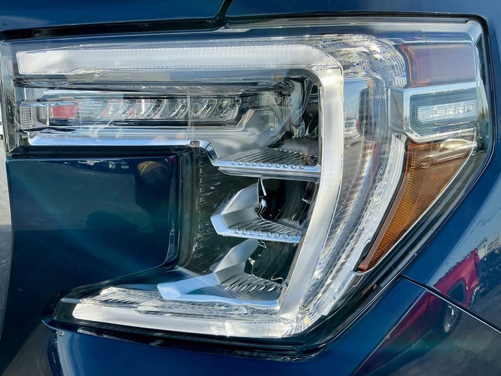 Used 2022 GMC Sierra 1500 SLT image 10