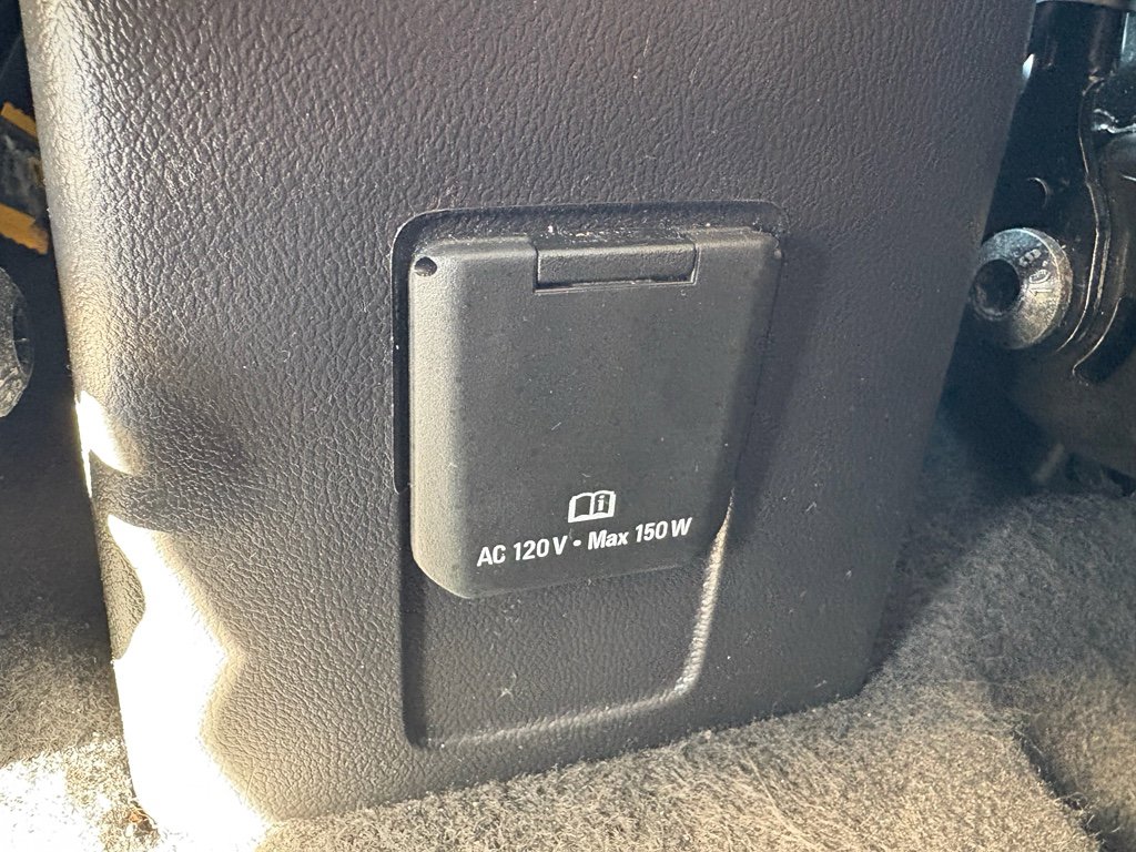 Used 2020 Chevrolet Trax LT w/ LT Convenience Package image 24