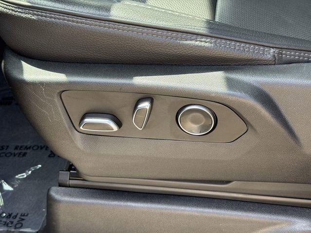 Used 2023 GMC Yukon XL Denali w/ Denali Reserve Package RWD image 34