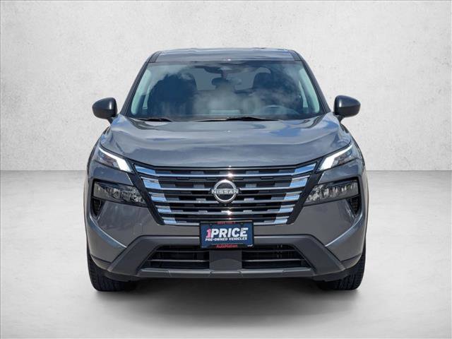 Used 2024 Nissan Rogue S video 2