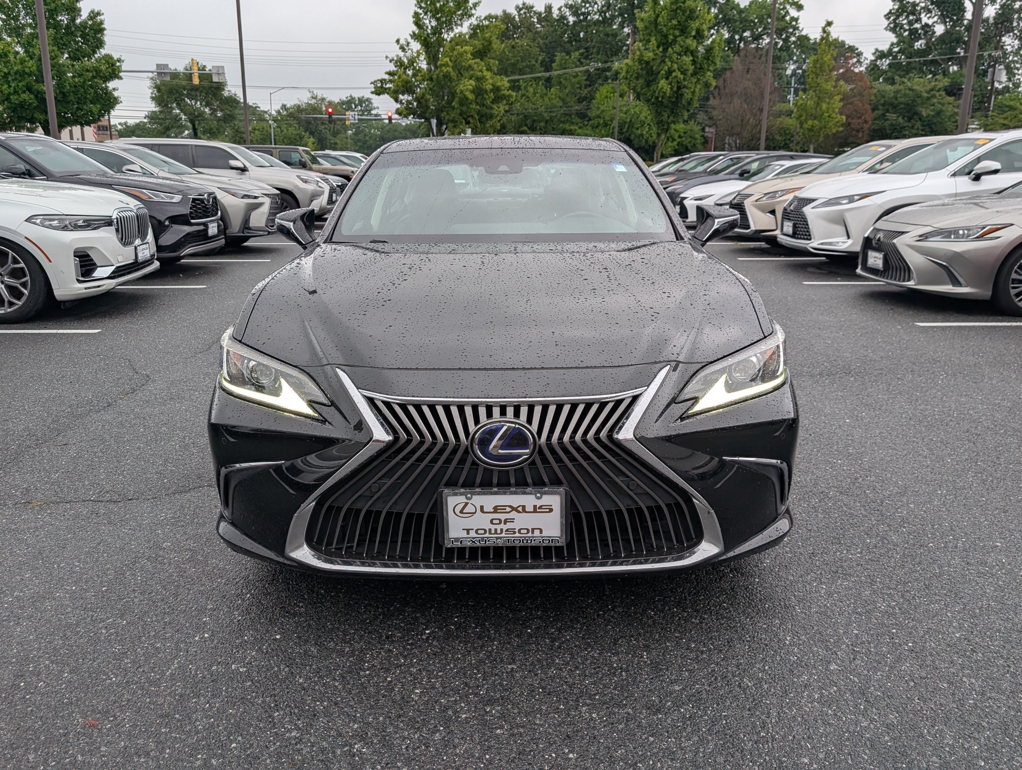 Certified 2021 Lexus ES 300h w/ Accessory Package FWD image 8