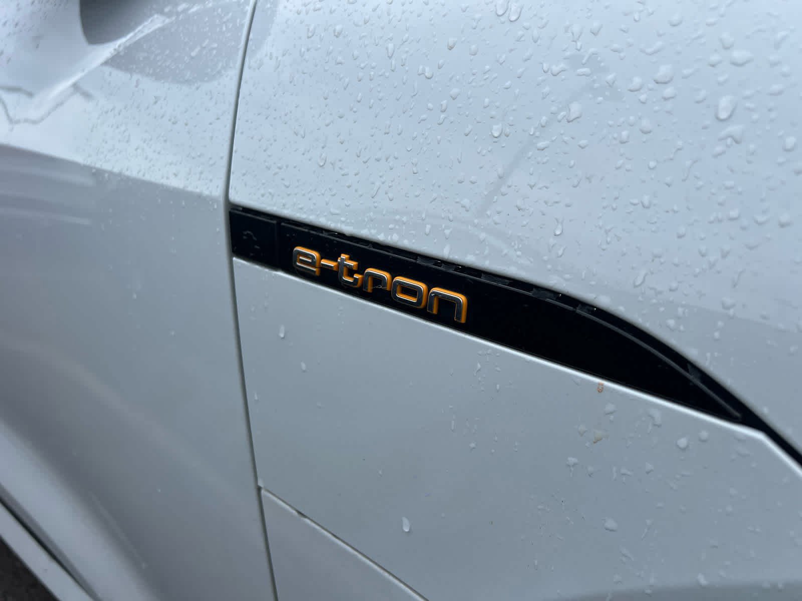 Used 2021 Audi e-tron Premium Plus w/ Premium Plus Package AWD/4WD image 5