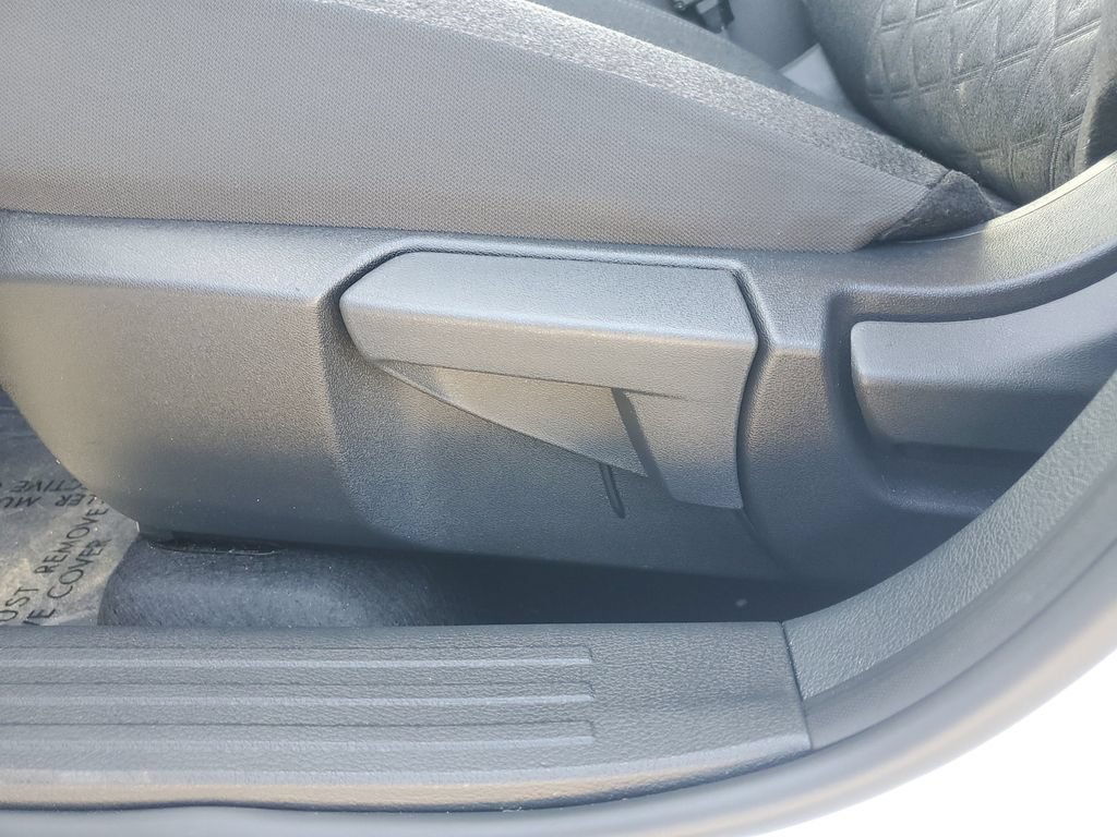 Used 2026 Nissan Kicks SV w/ Illumination Package FWD image 23