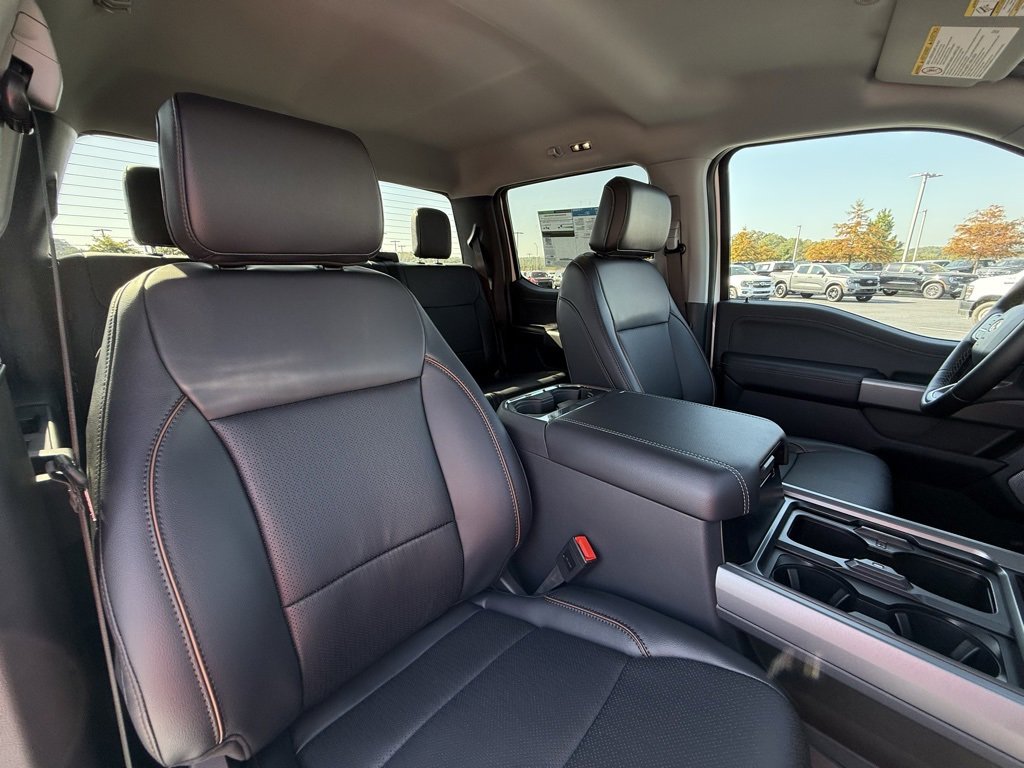 New 2026 Ford F250 Lariat image 30