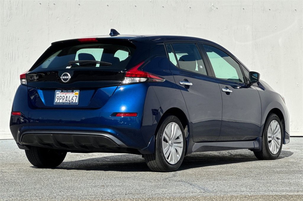 Used 2023 Nissan Leaf S image 4