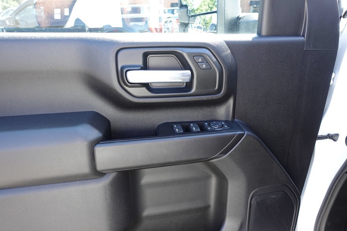 Used 2025 Chevrolet Silverado 2500 Custom w/ Custom Value Package AWD/4WD image 16