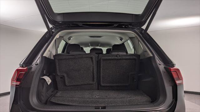 Used 2022 Volkswagen Tiguan SE image 18