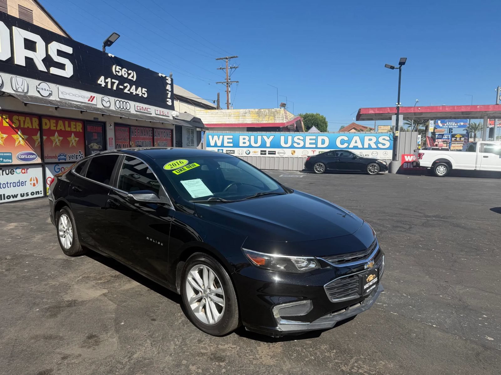 Used 2016 Chevrolet Malibu LT FWD image 2
