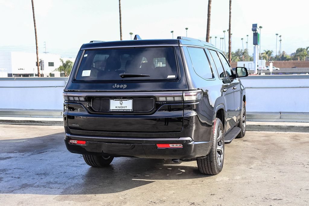 New 2026 Jeep Grand Wagoneer Limited w/ Convenience Group I AWD/4WD image 9