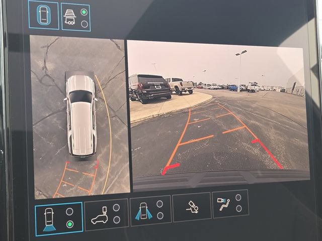 New 2026 GMC Acadia AT4 w/ Luxury Package AWD/4WD image 10
