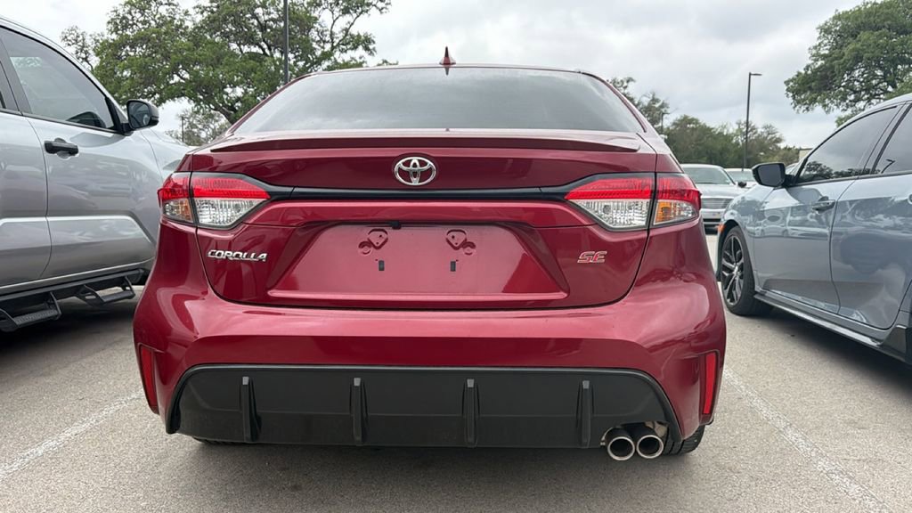 Used 2025 Toyota Corolla SE image 6