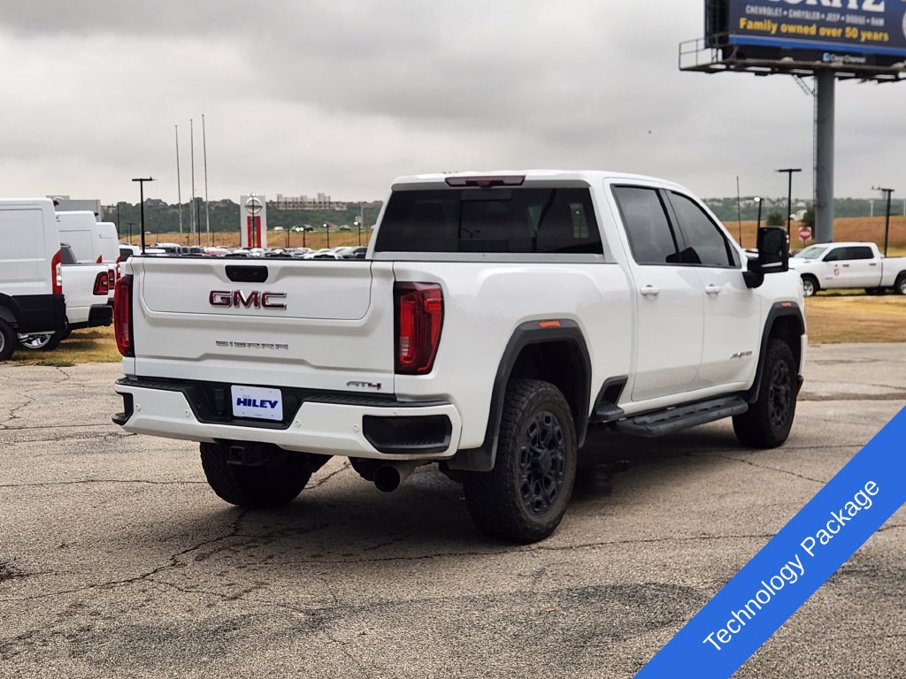 Used 2023 GMC Sierra 2500 AT4 w/ AT4 Preferred Package AWD/4WD image 4