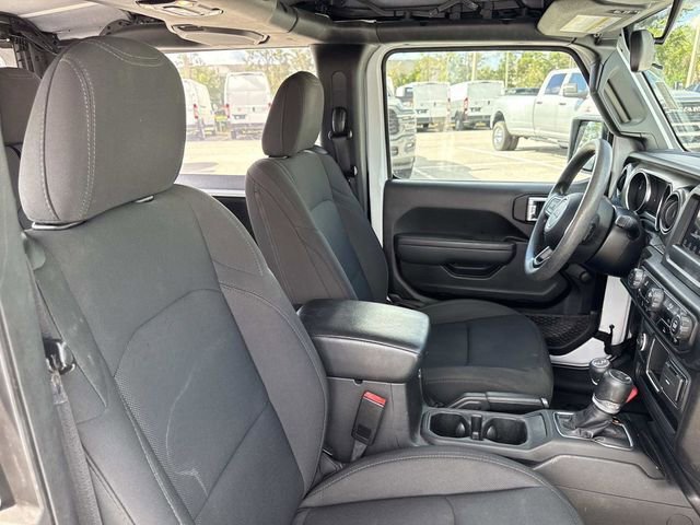 Used 2022 Jeep Wrangler Sport AWD/4WD image 11
