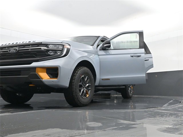 New 2025 Ford Expedition Tremor image 40