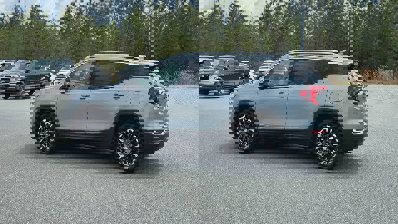 Used 2023 GMC Terrain SLT image 6