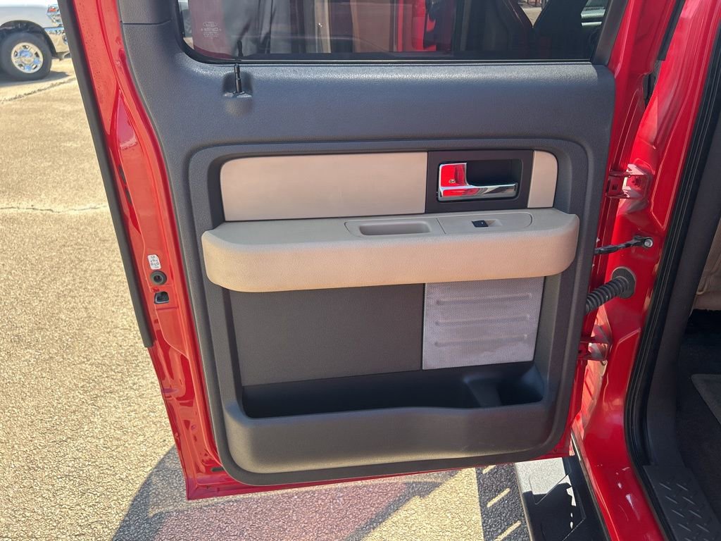 Used 2014 Ford F150 XLT image 11