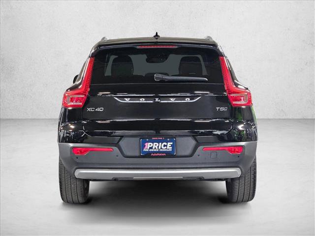 Used 2019 Volvo XC40 T5 Momentum image 7