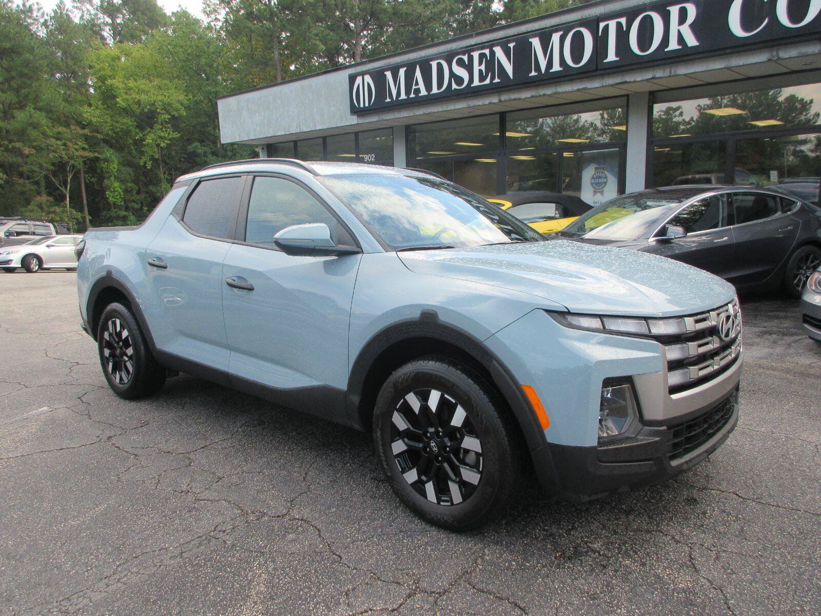 Used 2025 Hyundai Santa Cruz SEL FWD image 3