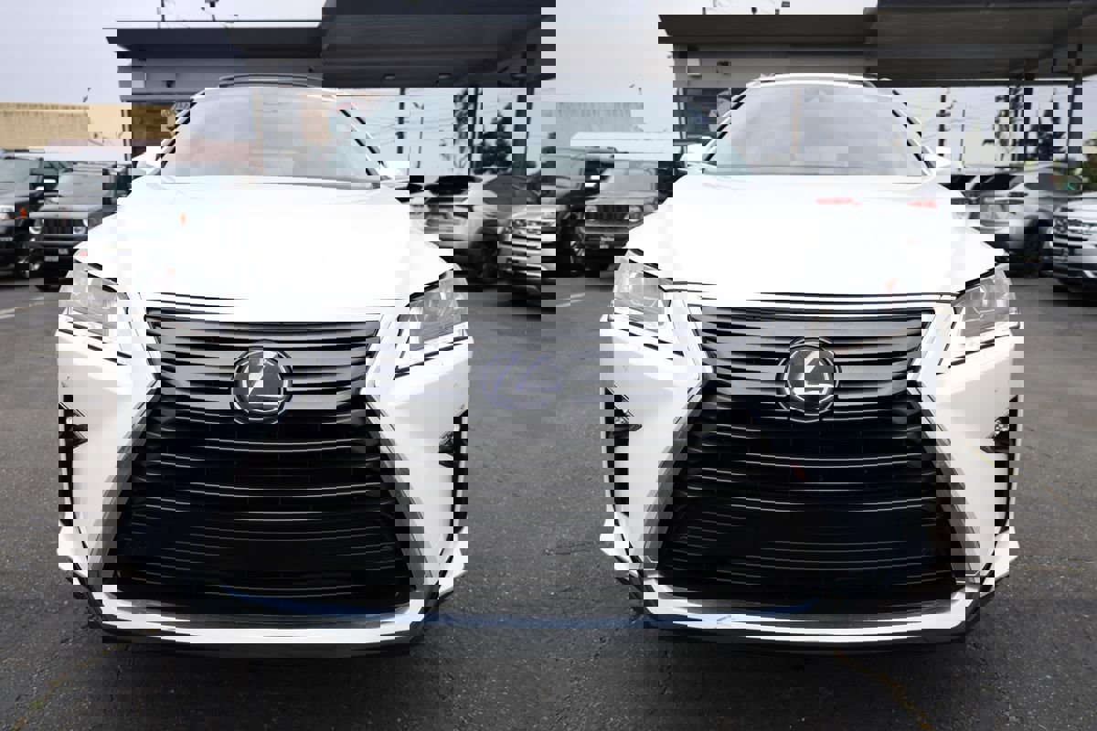 Used 2018 Lexus RX 450h AWD w/ Premium Package image 5