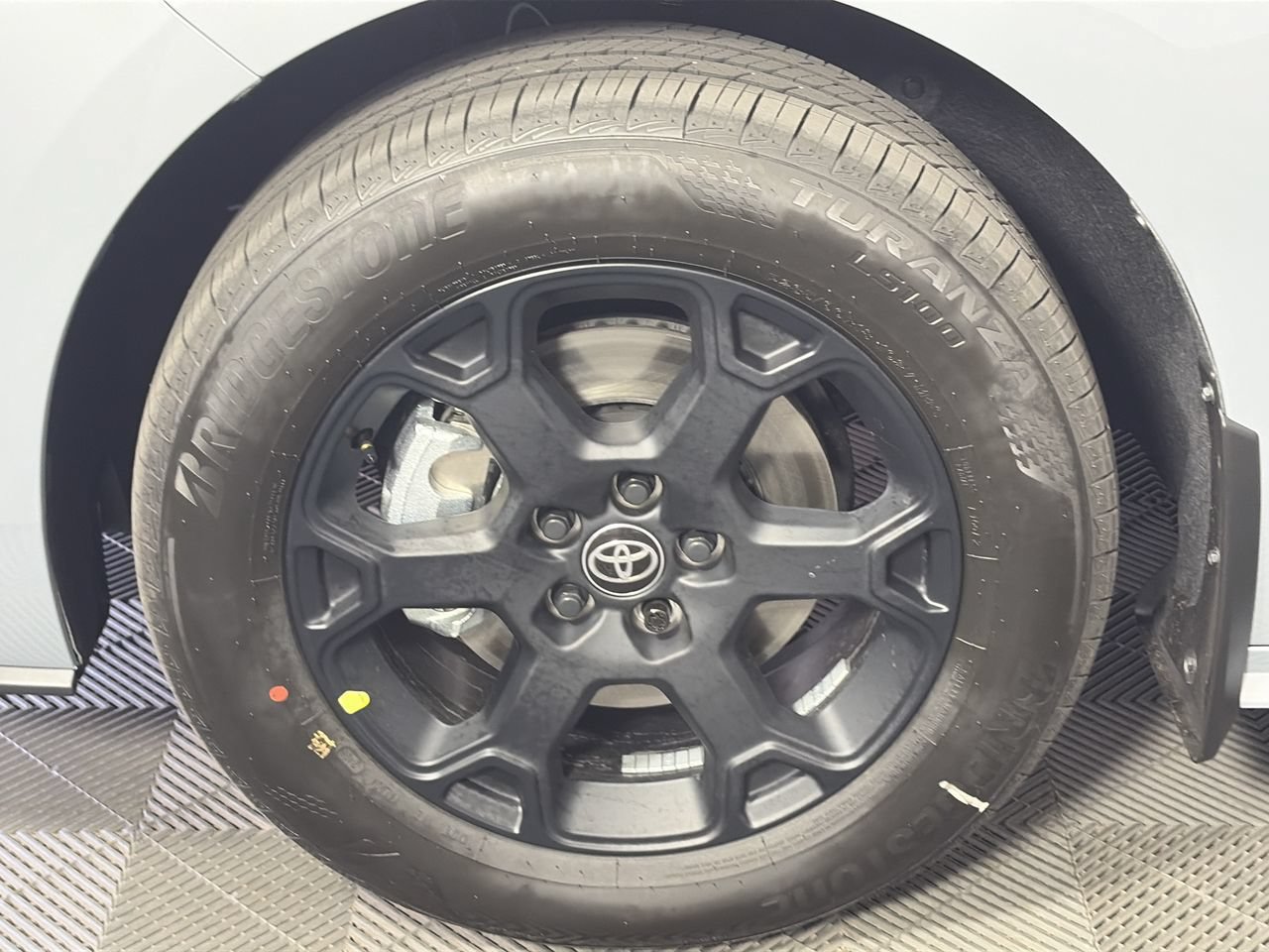 New 2026 Toyota Sienna XLE Woodland Edition AWD/4WD image 10