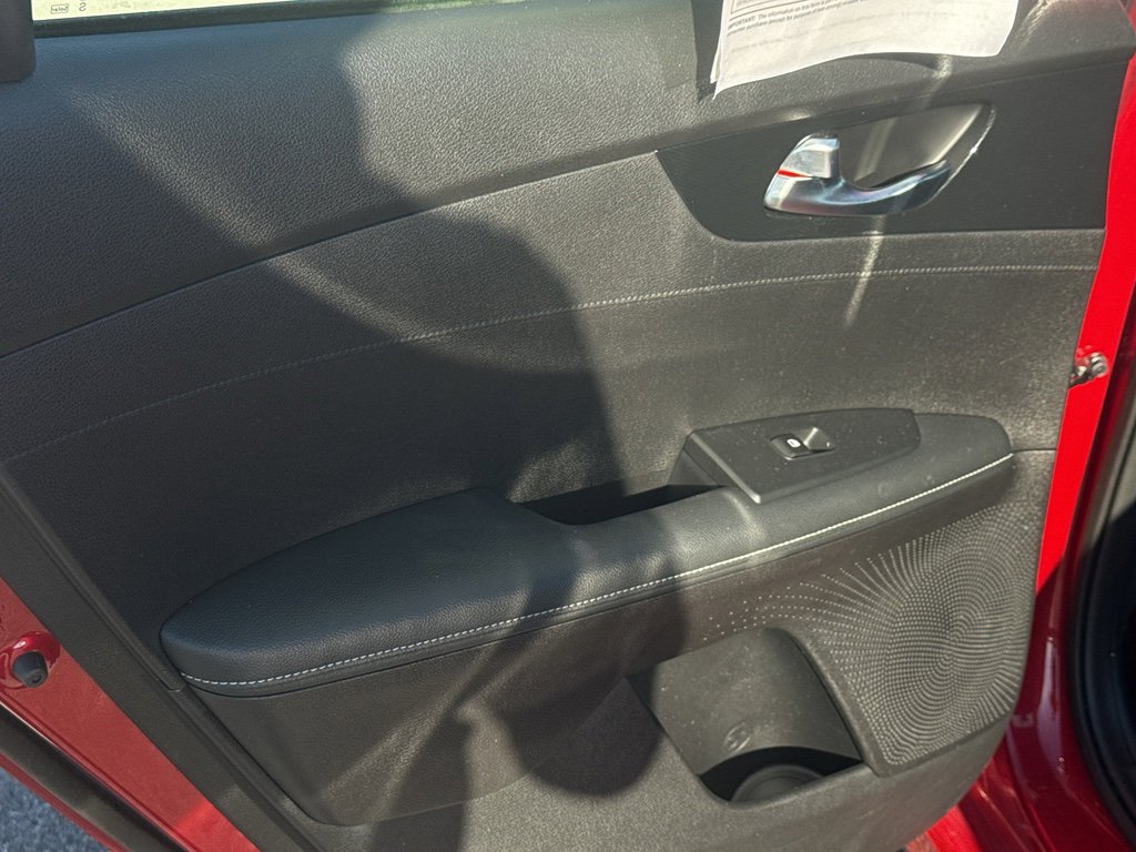 Used 2024 Kia Forte GT-Line w/ GT-Line Premium Package image 45