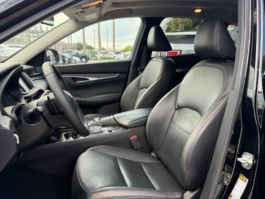 Used 2023 INFINITI QX50 Luxe FWD image 9