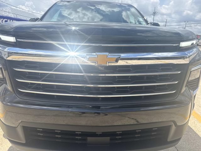 Used 2024 Chevrolet Traverse LT w/ LPO, Floor Liner Package FWD image 3