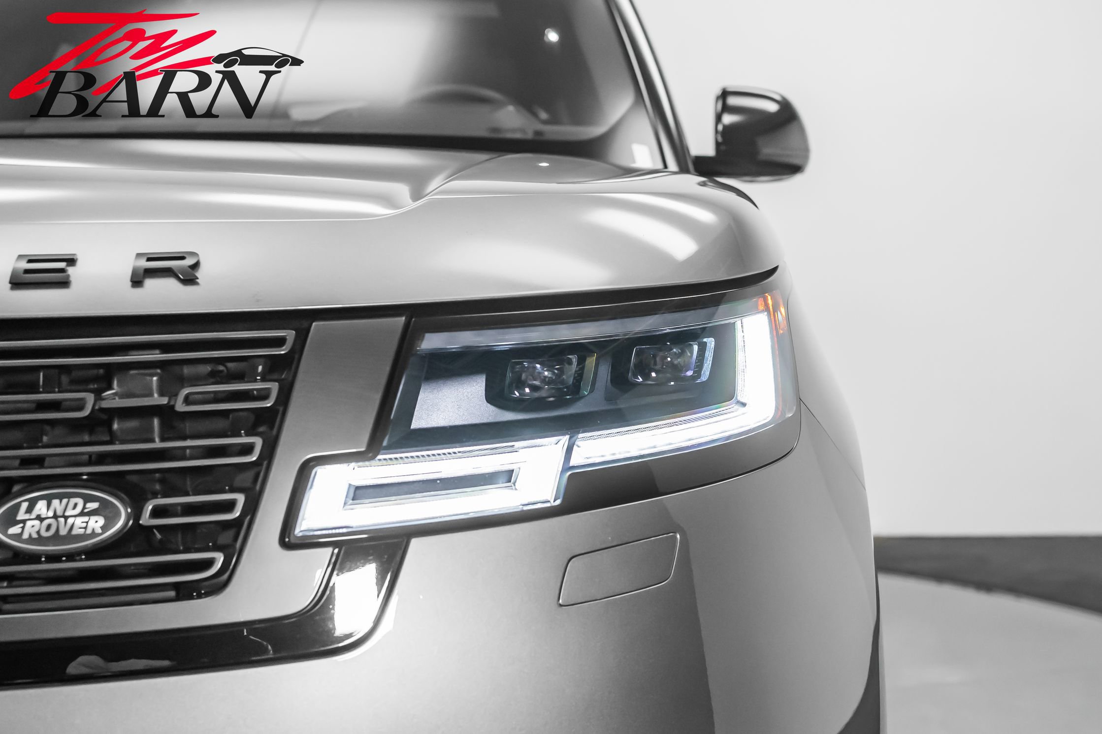 Used 2023 Land Rover Range Rover SE image 11