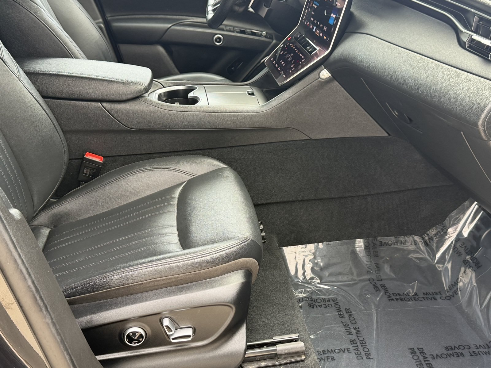 Used 2024 Maserati Grecale GT AWD/4WD image 31