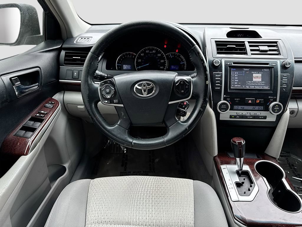 Used 2014 Toyota Camry XLE image 21