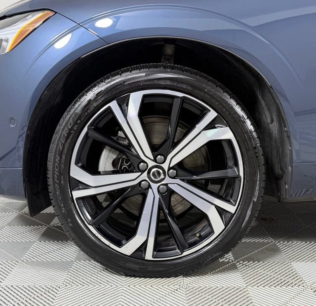 Used 2023 Volvo XC60 B6 Ultimate w/ Protection Package Premier AWD/4WD image 9