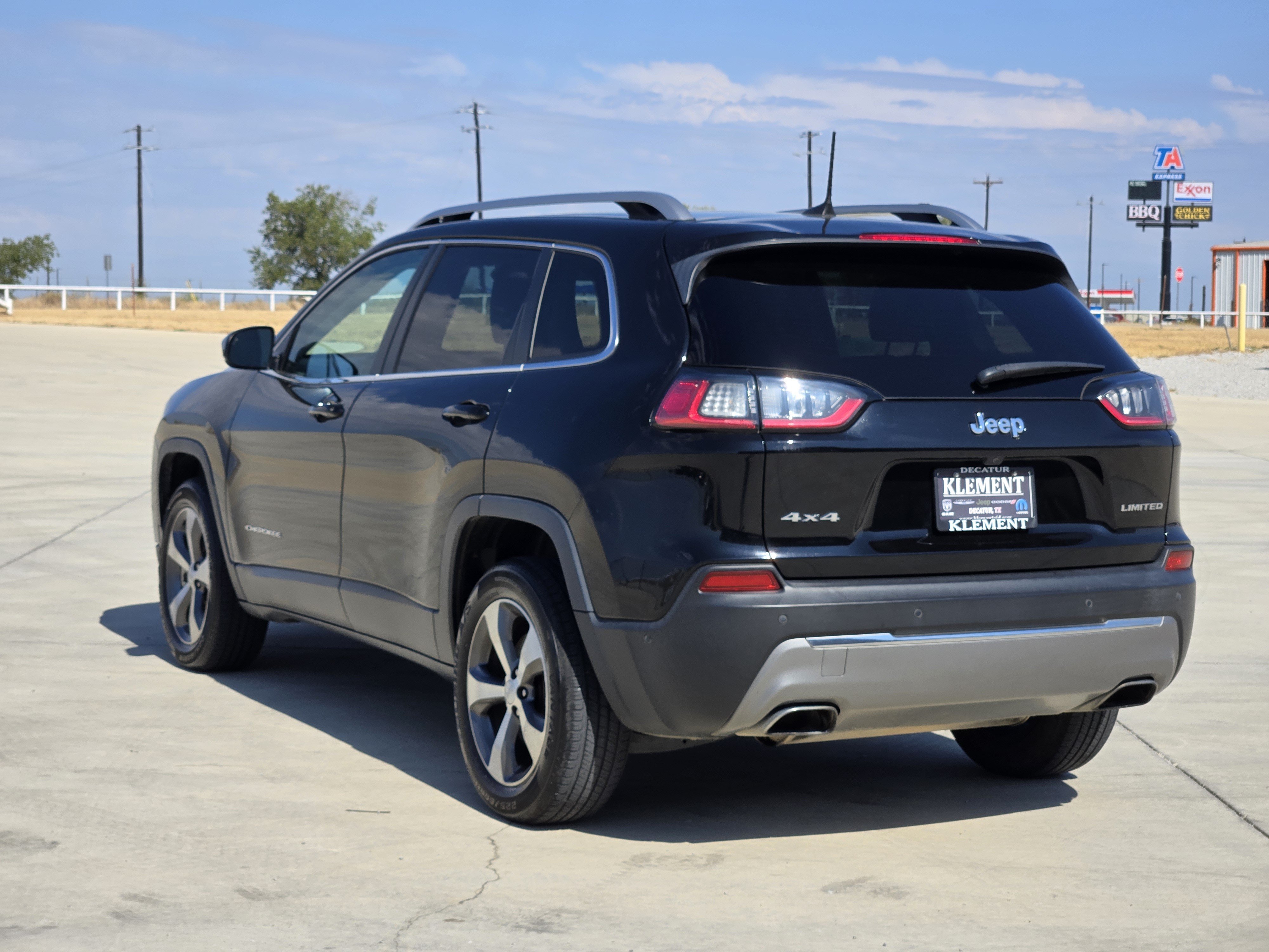 Used 2021 Jeep Cherokee Limited AWD/4WD image 5
