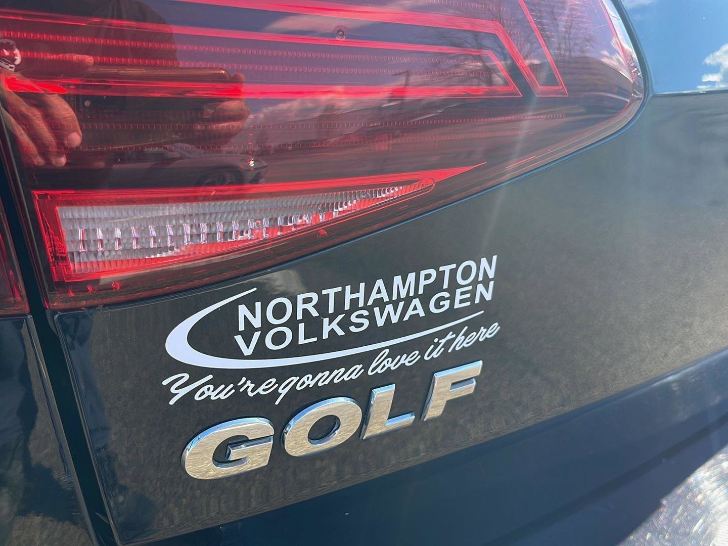 Used 2021 Volkswagen Golf 4-Door image 41