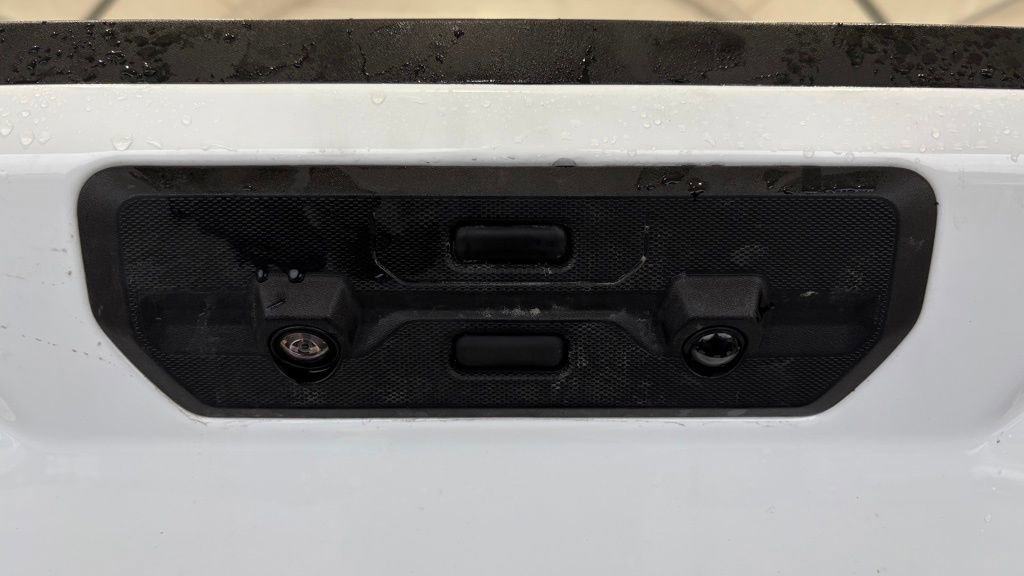 Used 2023 GMC Sierra 1500 AT4 w/ Technology Package image 6