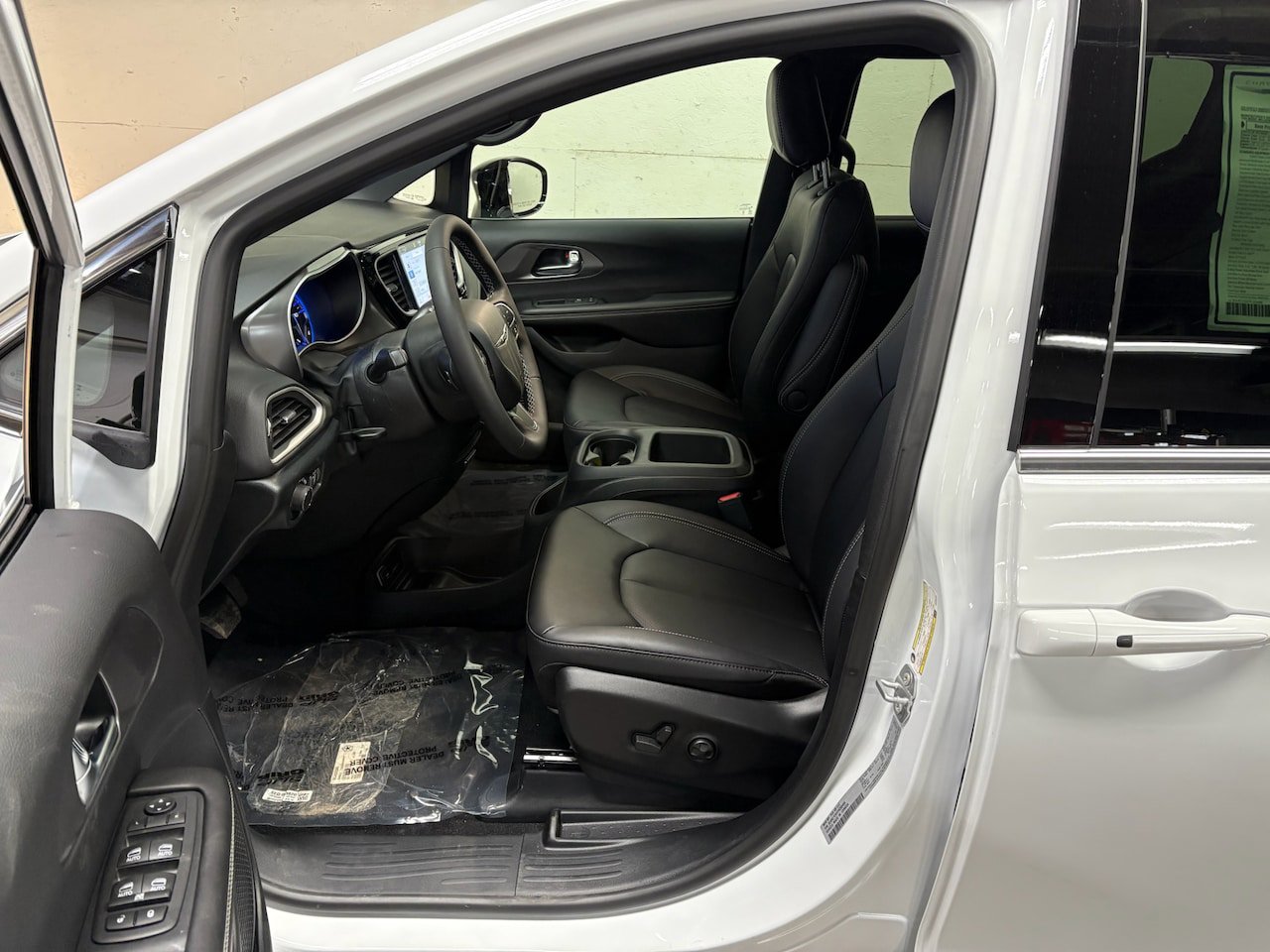 New 2026 Chrysler Voyager LX FWD image 3