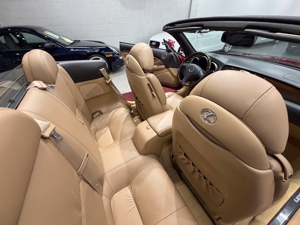 Used 2007 Lexus SC 430 Convertible RWD image 34