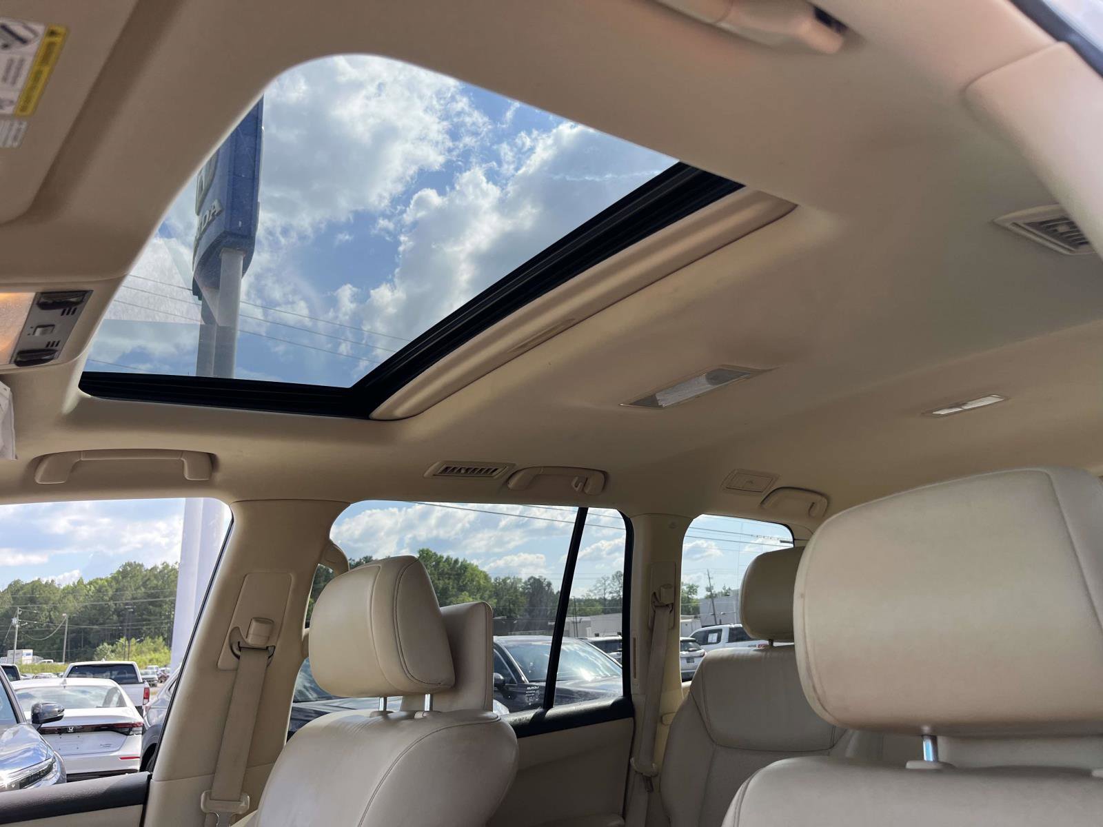 Used 2015 Lexus LX 570 4WD image 13
