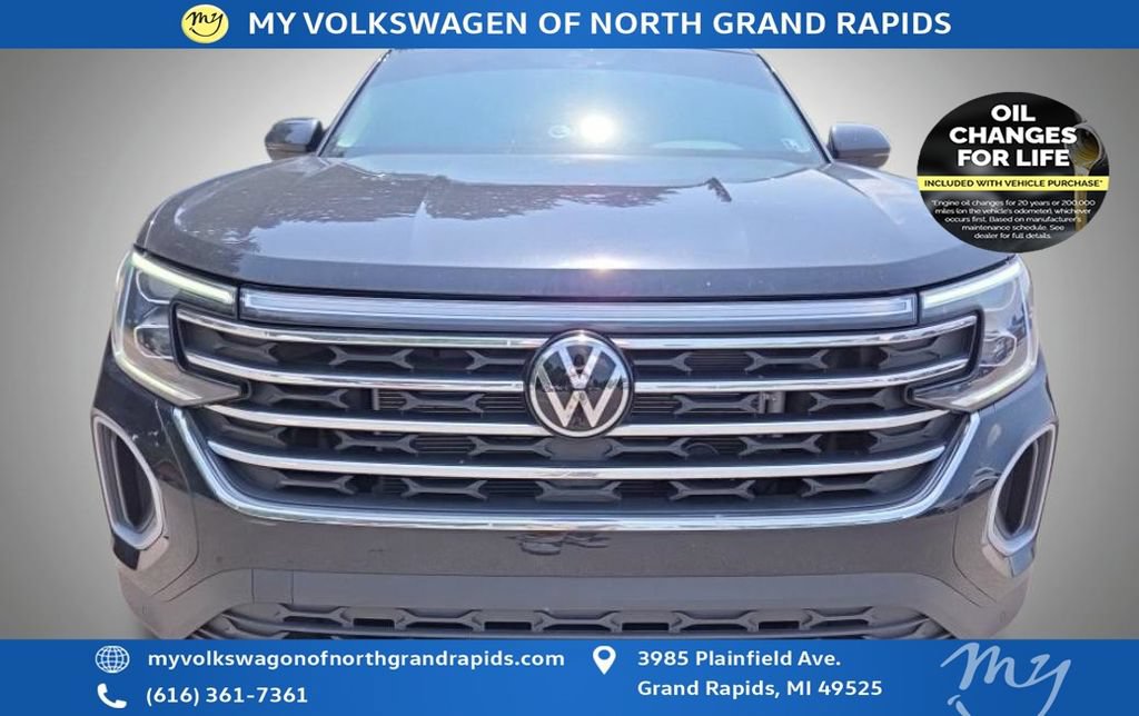 Used 2024 Volkswagen Atlas SE w/ Panoramic Sunroof Package AWD/4WD image 5