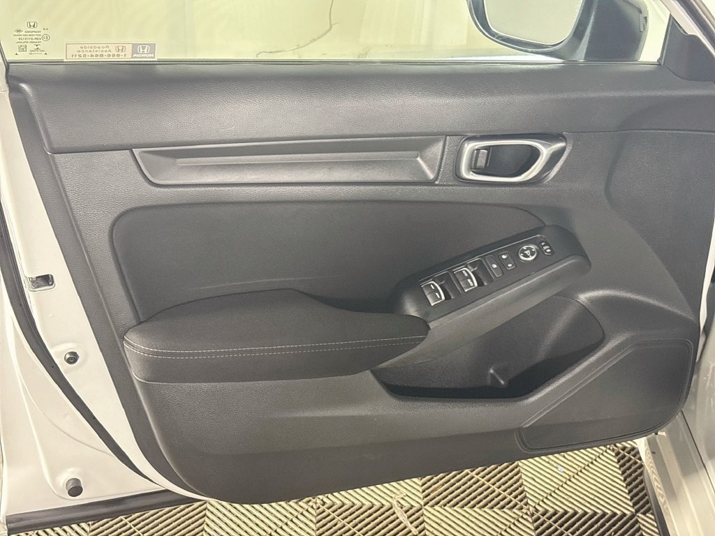 Used 2023 Honda Civic Sport image 10