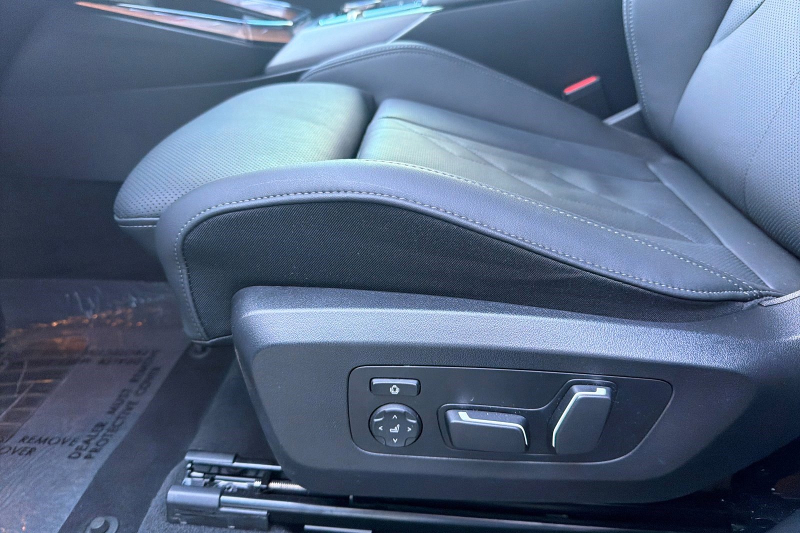 Used 2025 BMW X3 xDrive30i w/ Premium Package image 14