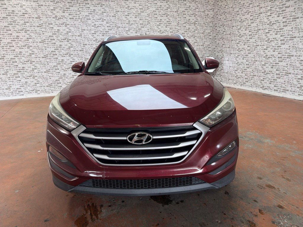 Used 2017 Hyundai Tucson SE w/ SE Popular Package 02 FWD image 2